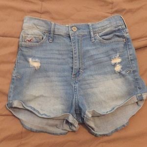 Hollister high waisted shorts